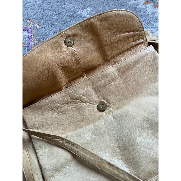 Genuine leather yellow purse - Picture 5 of 6